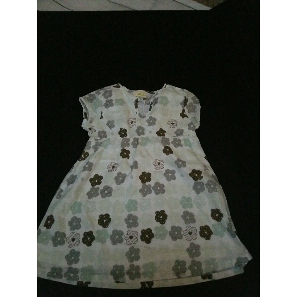 Girl's Crazy8 size 4 yrs white dress flowers